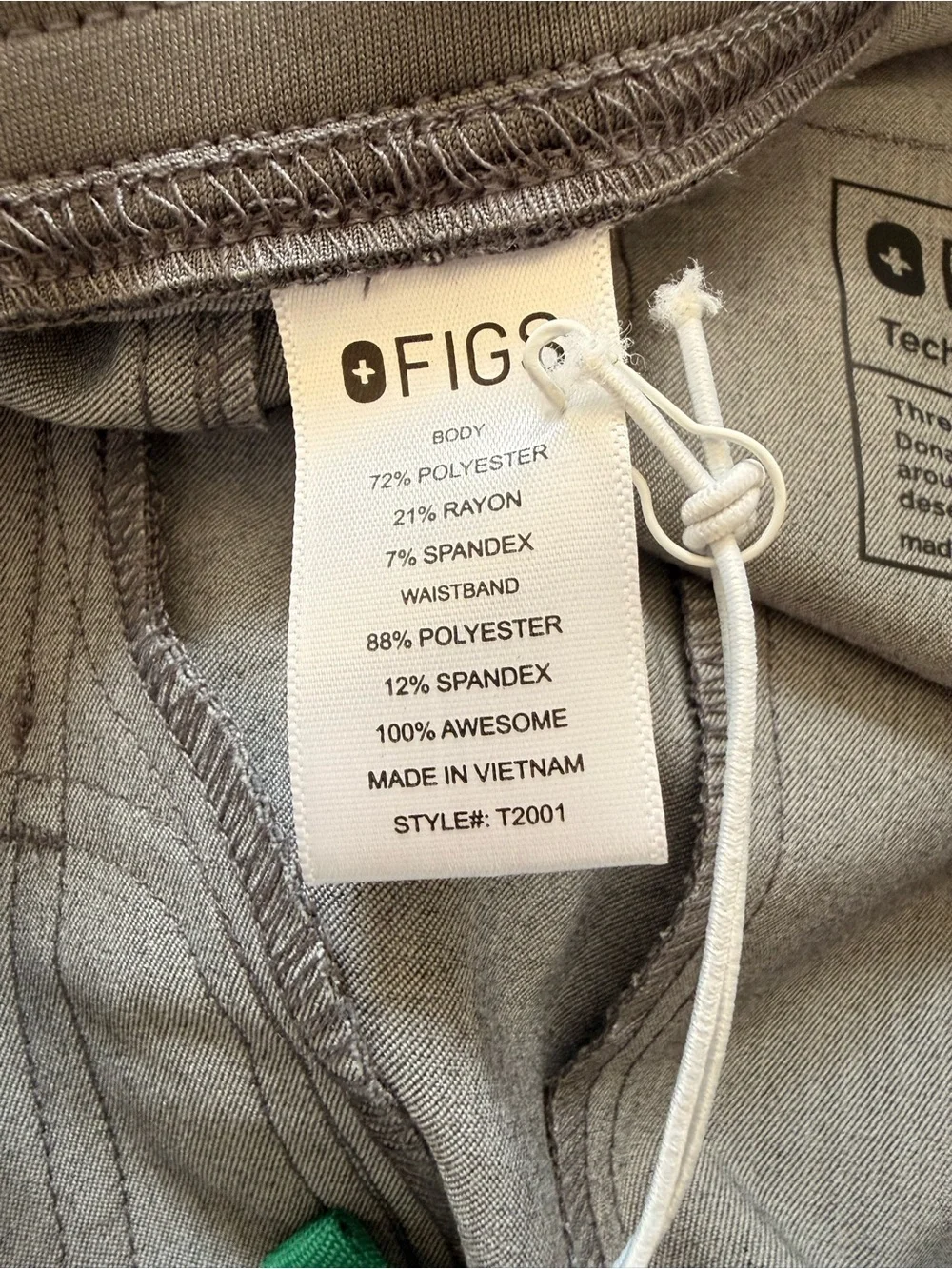 Figs cargo scrub